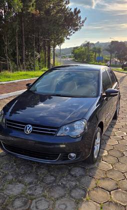 VOLKSWAGEN POLO SEDAN 1.6 MI COMFORTLINE 8V FLEX 4P MANUAL